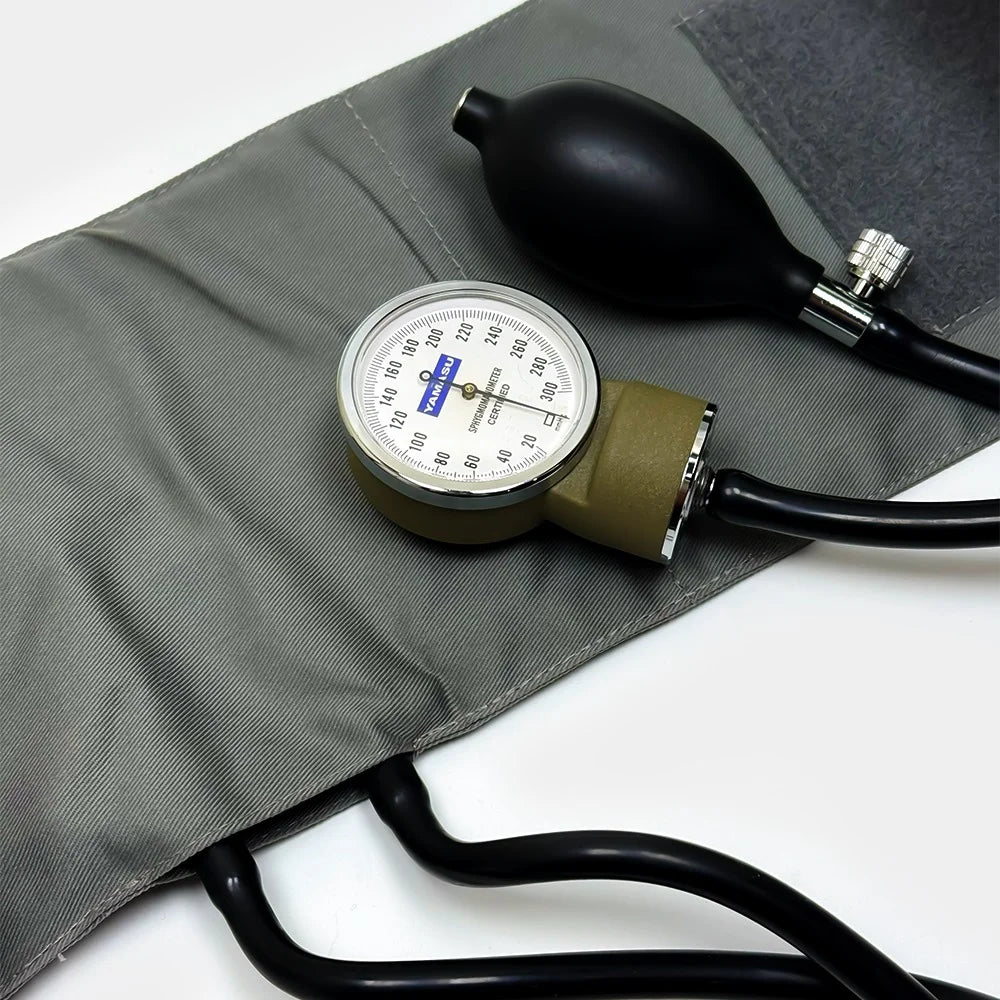 Yamasu Aneroid Sphygmomanometer Japan